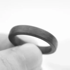 Anillo Carbono Negro Lisa Eguzkilore