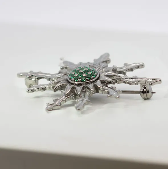 Broche Eguzkilore Plata con Circonitas Verdes 38mm