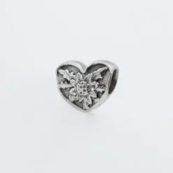 Charm Eguzkilore Corazón Plata