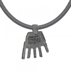Colgante Mano de Irulegi Rutenio 30mm y Cordón Caucho 4mm