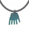 Colgante Mano de Irulegi Verde 30mm y Caucho