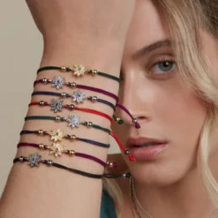 Pulsera Basic Colors Hilo Rojo Plata y Circonita Roja