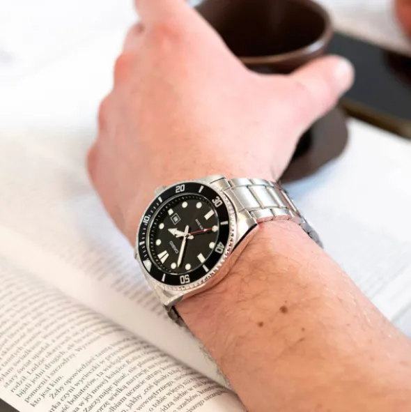 Reloj Casio Standard MDV-107D-1A1V
